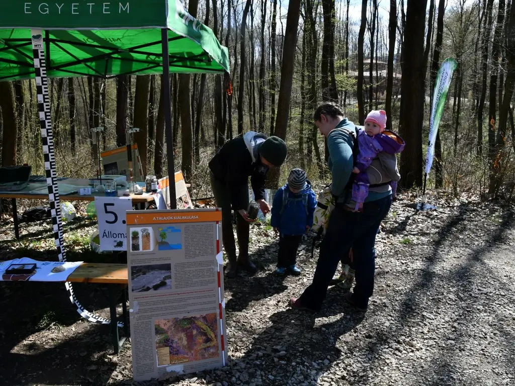 Pecsétgyűjtő állomás a Víz világnapja alkalmából az állatkertben
