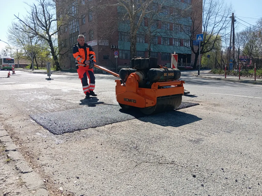 közterület-bontási és hibaelhárítási munkálat