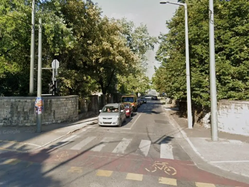 Nagy volumenű kátyúzási munkálatok a Blaskovics László utcában