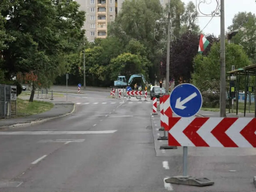 közterület-bontási és hibaelhárítási munkálat