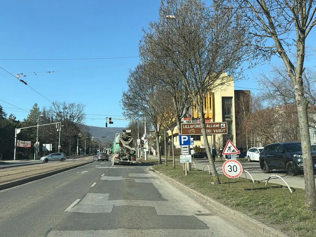 közterület-bontási és hibaelhárítási munkálatok