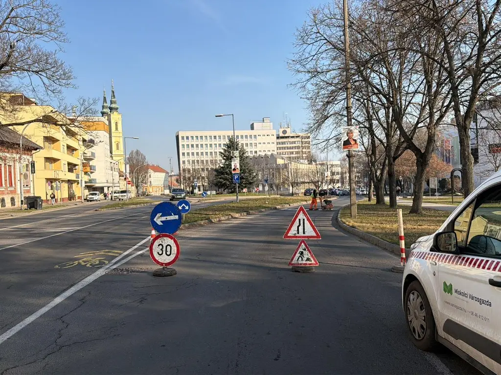 közterület-bontási és hibaelhárítási munkálatok