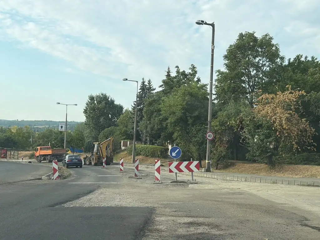 közterület-bontási és hibaelhárítási munkálatok