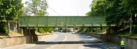 vízelvezető keresztrácsok karbantartási munkálatait  vízelvezető keresztrácsok karbantartási munkálatai