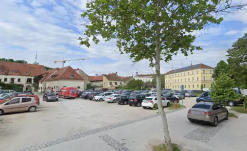 Parkoló lezárás